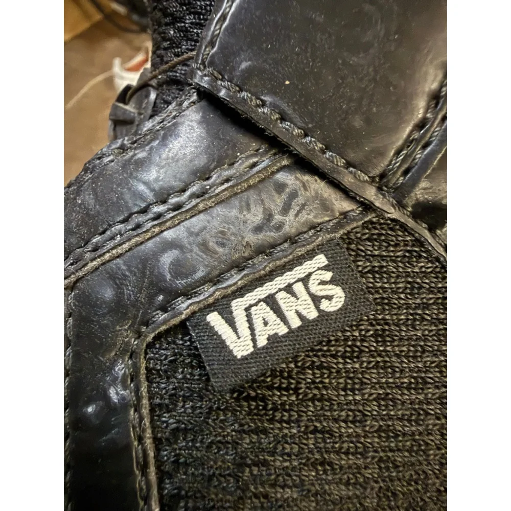 Women's Vans Encore Pro Black Snowboard Boots US 7 with BOA fit system. Faux fur